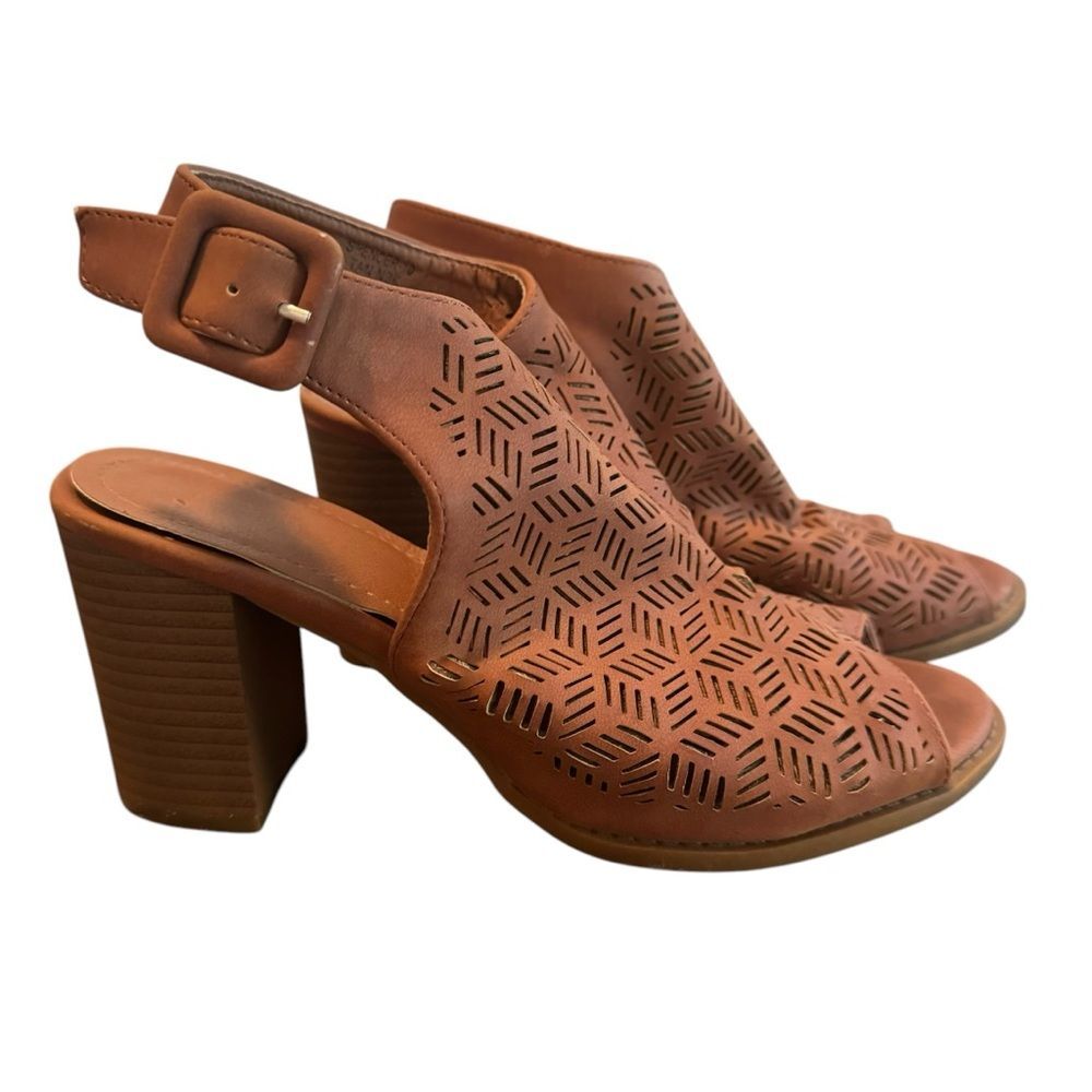 Heeled Sandles Size 7 Brown Laser Cut Peep Toe Sling Back Ankle Booties 3” Heel